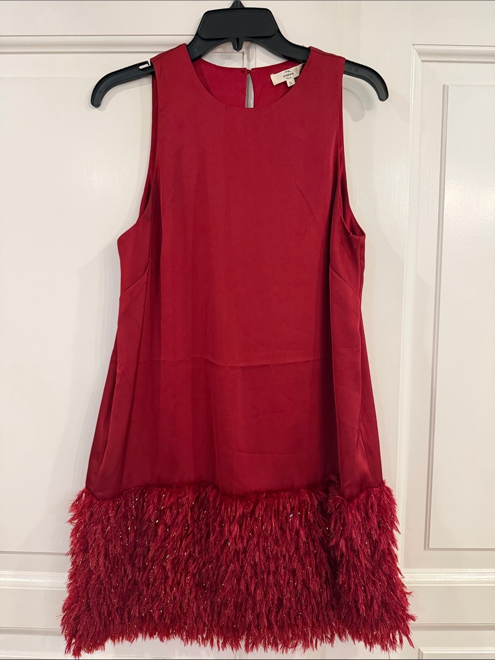 entro Red Sleeveless Shift Dress with Feather Hem